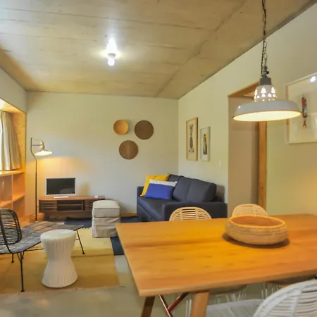Madragoa Modern Apartamento