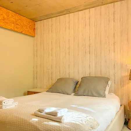 Madragoa Modern Apartamento