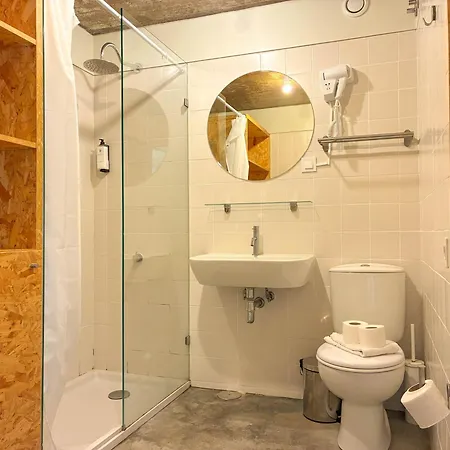 Madragoa Modern Apartamento