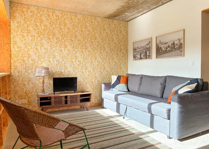 Apartment Madragoa Modern Lisbon