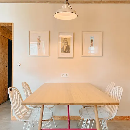 Madragoa Modern Apartment